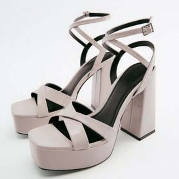 Sale🥳NWt Zara Platform Strappy Style Platform Block Heels - Picture 1 of 3